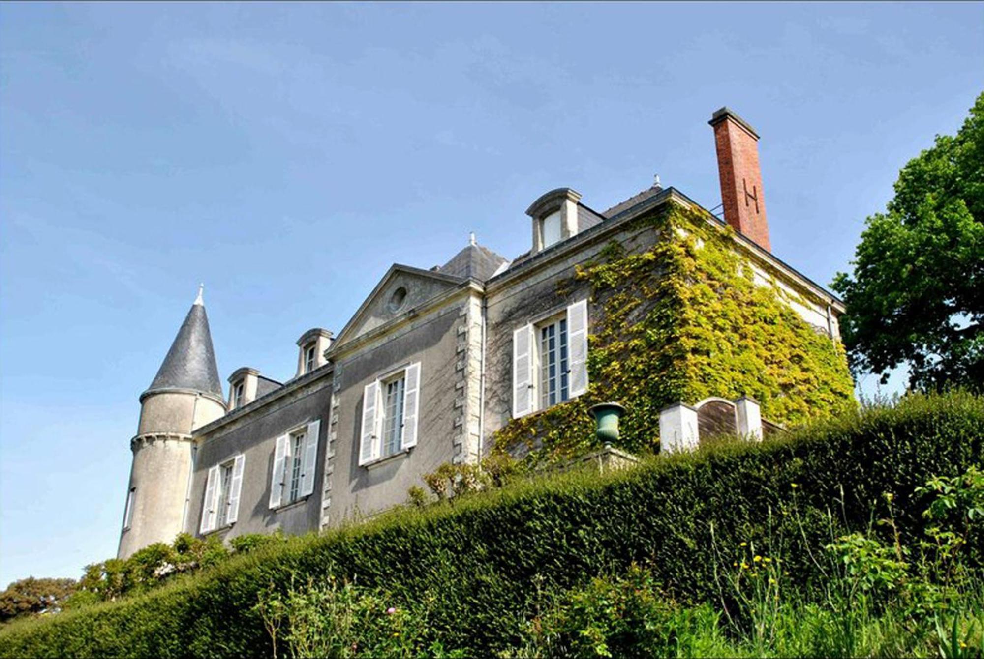 Château Haute Roche Oudon Exterior foto